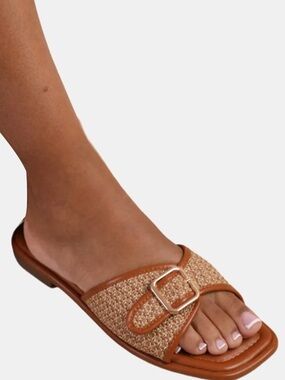 Nine West Cognac Brown Leather Buckle Flat Sandals Size 10 Square Toe Slipper